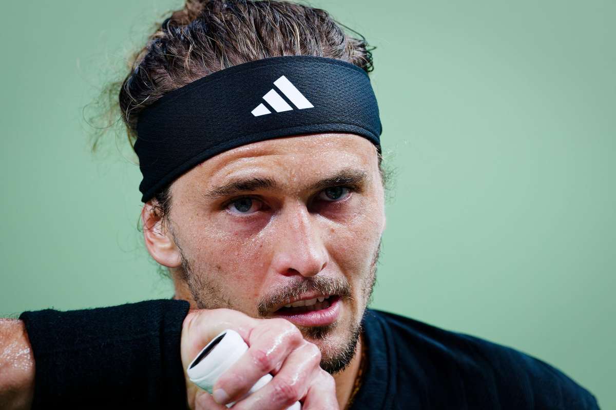 Primo piano di Zverev immortalato durante un match a Shanghai