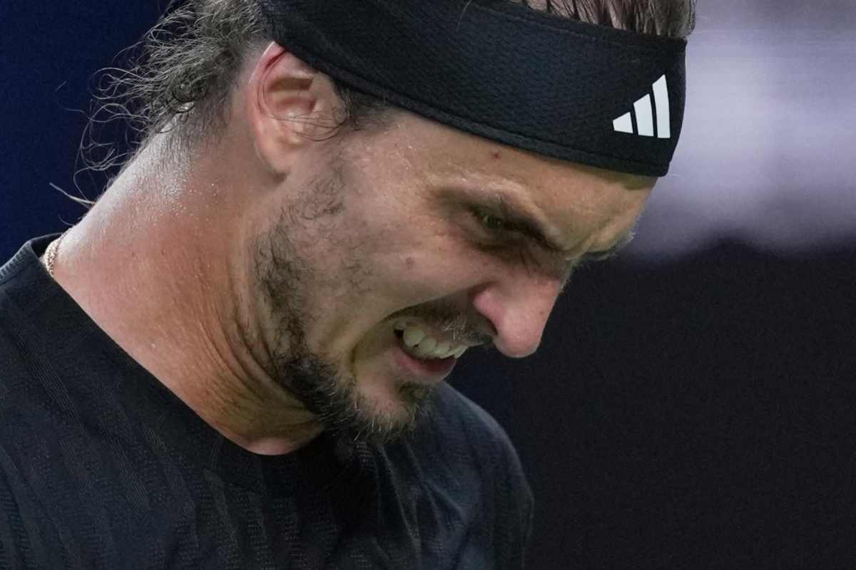 Alexander Zverev dolorante