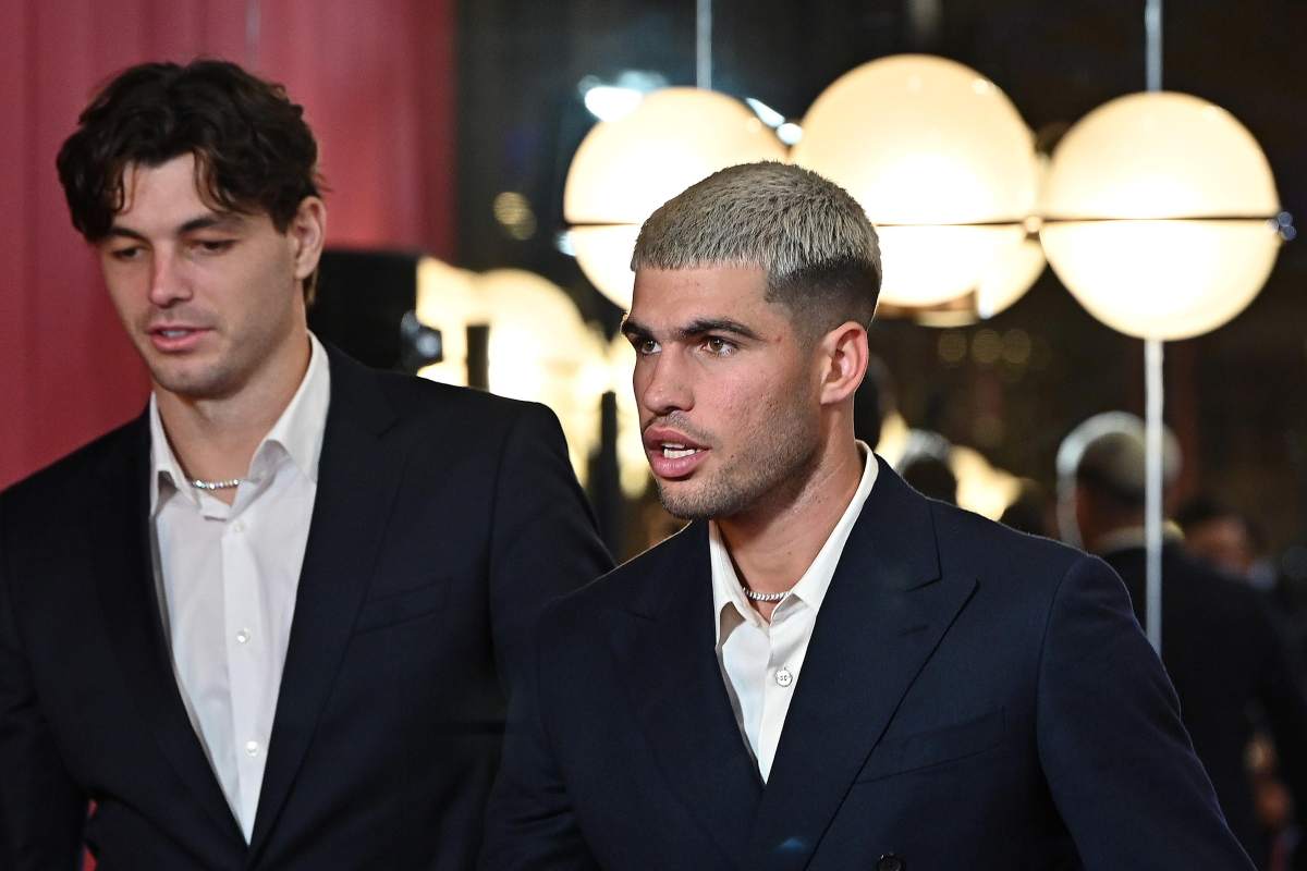 Fritz ed Alcaraz vestiti eleganti