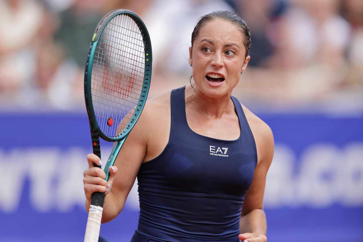 Cocciaretto esulta dopo aver vinto un punto