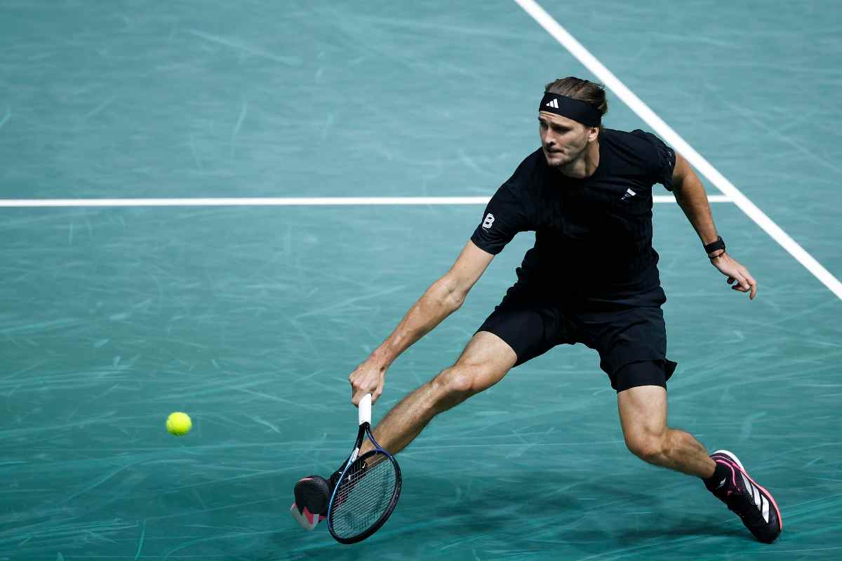 Zverev in azione al Masters di Parigi