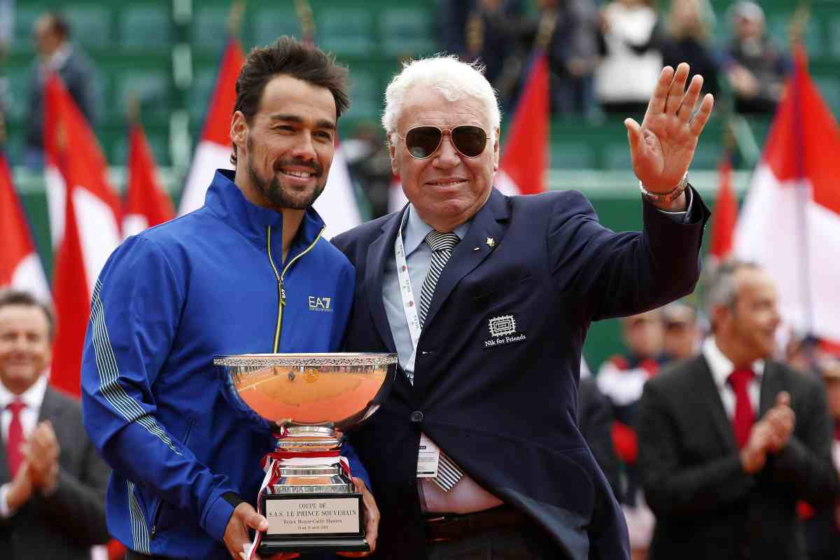 Fognini e Pietrangeli posano sorridenti per una foto dopo il trionfo dell'azzurro a Montecarlo