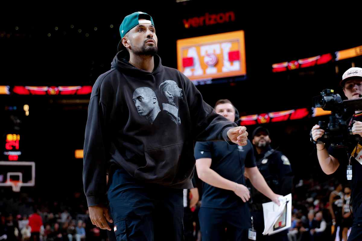 Nick Kyrgios immortalato mentre cammina