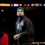 Kyrgios immortalato ad un evento di esibizione